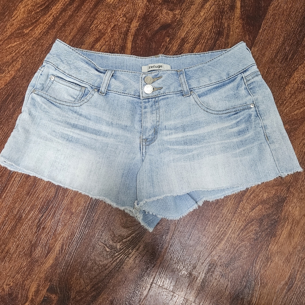 Refuge Jean shirts size 6